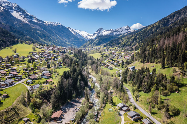 village-au-printemps-web-747984